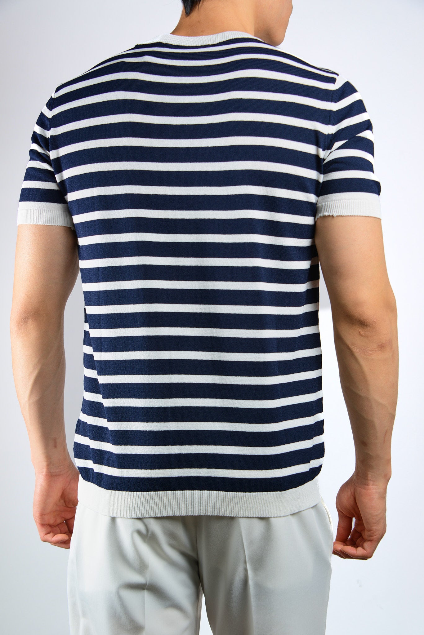 S/S Textured Modern Crew Shirt