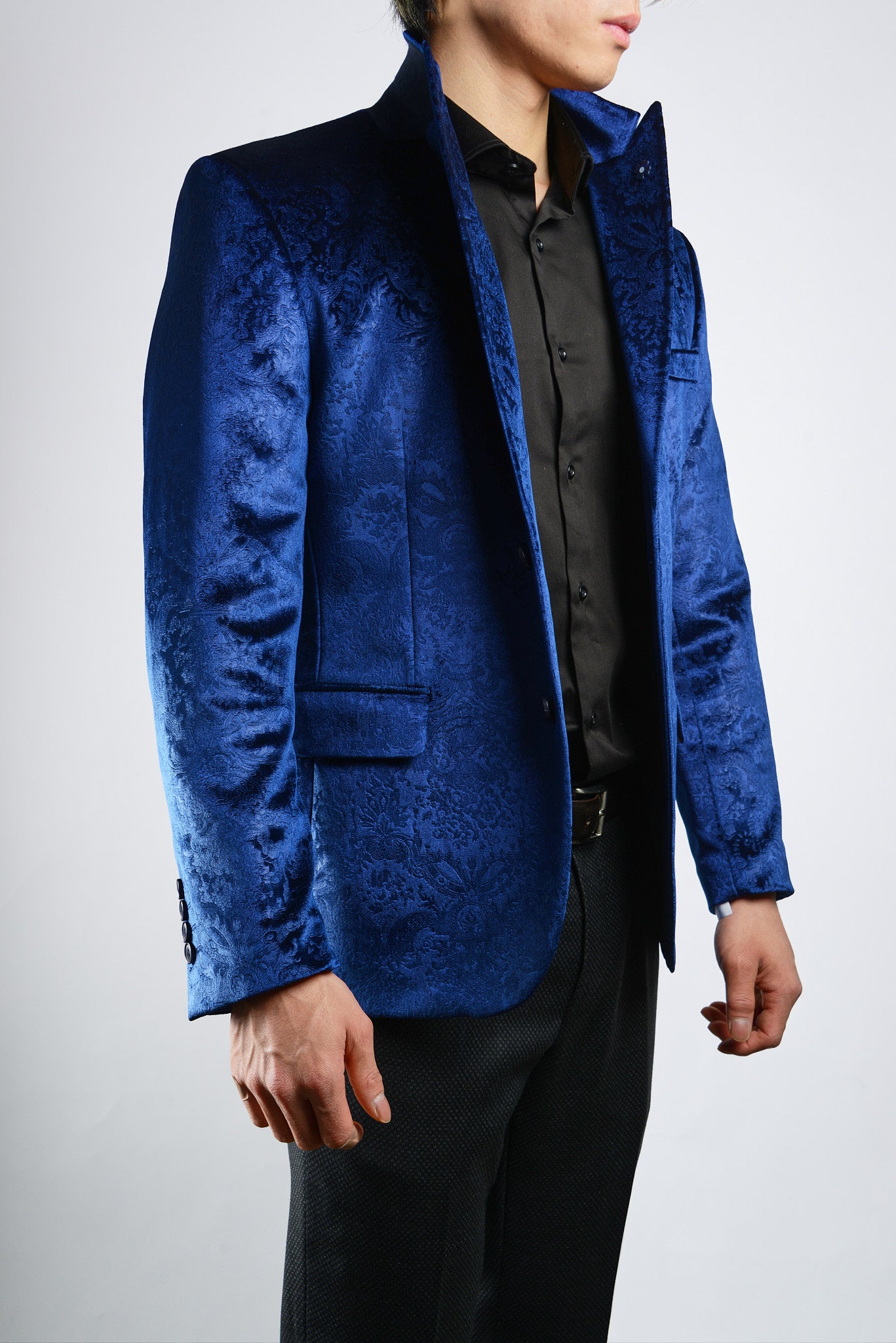 Mayfair Solid Iridescent Velvet Blazer